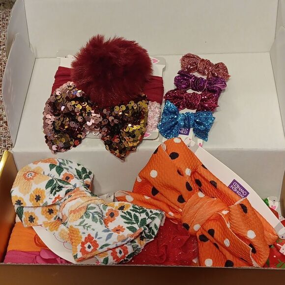 Khristie Hair Accessories 8 Piece Gift Box New - Picture 6 of 6